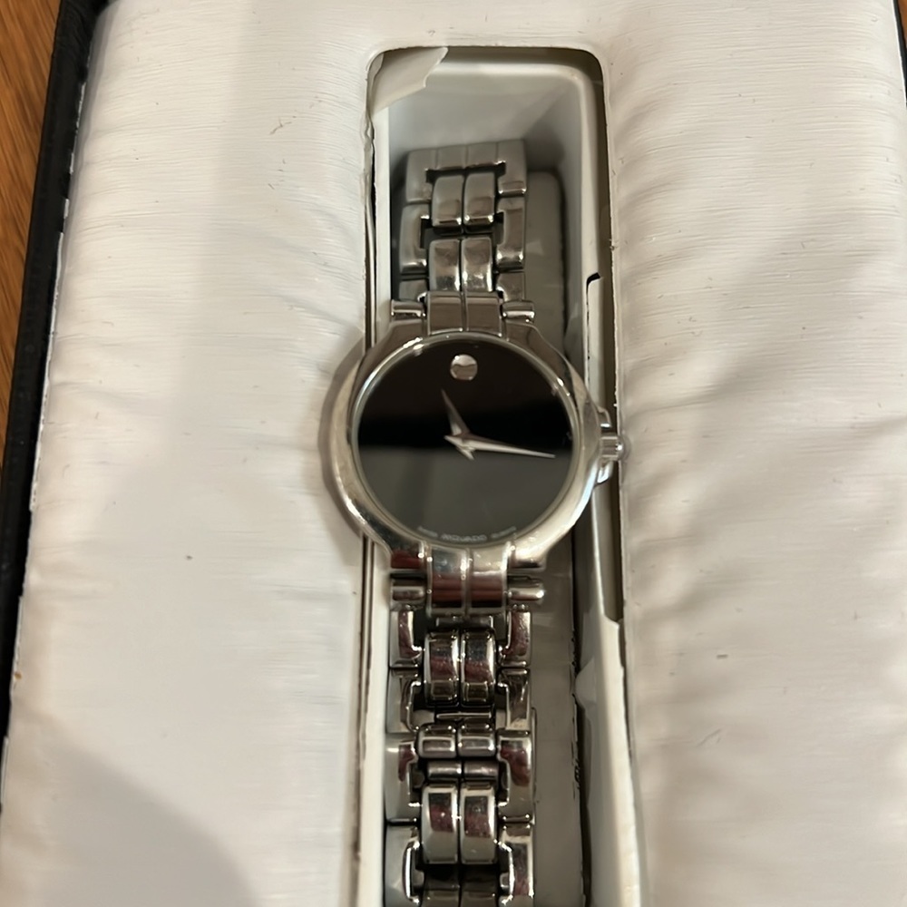 Movado Lancy watch - Picture 8 of 9